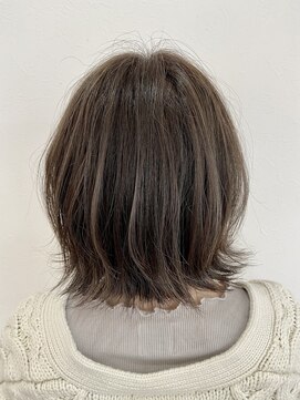 ヘアーロッティ(Hair Lotti) ☆ハイライトグレージュの大人可愛い外ハネスタイル☆