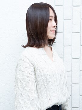 ラヒュー(LAUGHIEW) ミディアム外ハネロブ