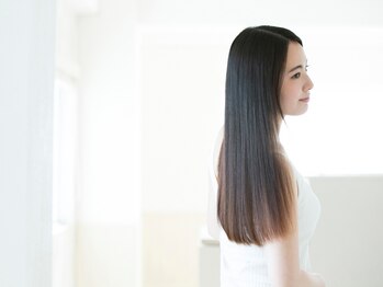 ラバイブ ヘアー(LOVIBE HAIR)の写真/[くせ毛・うねりのお悩み解決]酸性ストレートや髪質改善トリートメントなど貴女に合ったメニューをご提案♪