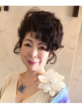 アクアマリン8810 ハチハチイチゼロ(AQUA MARINE 8810) イメチェン/似合わせカット/フルバング/レッドブラウン/北習志野