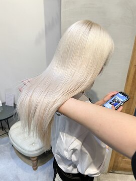 アメリ(AMELIE) 【山岡拓也】ホワイトブロンド