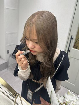 イア バイ ジーナ 渋谷(IA by Zina) 大人気ミルクティーベージュカラー！