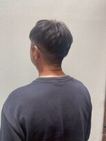 アクセ&nbsp;韓国風センターパートショート刈り上げツーブロックマッシュ