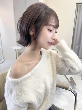 小顔効果抜群☆くびれボブで大人っの色気ヘアに♪