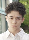 原宿フェザーショートメンズカットセンターパート刈り上げなし