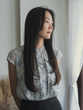 チルヘアデザイン(chill hair design) 後ろ姿まで艶やかなレイヤーロング