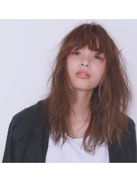 ケイトテイラー(KATETAYLOR) ラフウェーブレイヤー×ヌーディアッシュ