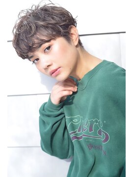 ロロ(ro-ro) フレンチボブ/ハンサムショート/エッジショート/黒髪/