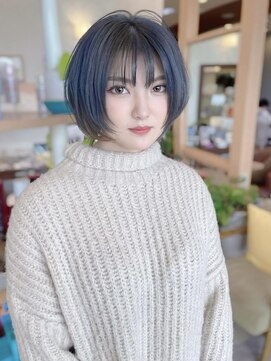 ヘアメイク ミチ 富田店(HAIRMAKE MICHI) 【MICHI 富田店　古作蓮】コバルトブルー　ショートボブ