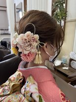 コアフィールフィス(COIFFURE fils)&nbsp;《見附　今町》成人式ヘアセット　シニヨン　ゆる巻き後毛