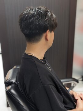 バーバーバー 都賀(BARBER-BAR) 大人のラフセンターパート