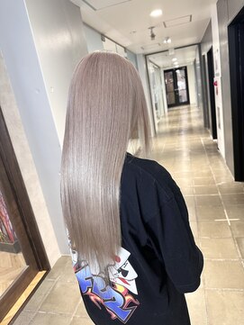 エリーゼ(elise) 透き通る女