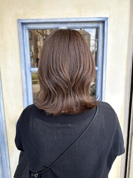 エイミーバイアフロート(amie by afloat) * 外ハネくびれの王道ロブスタイル