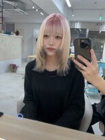 イェッカ パビル(YECCA pabil)&nbsp;ピンク×ブロンド×ブラックのルーツカラー♪（ブリーチ2回）