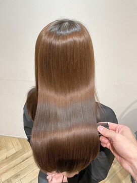 ラックスビーギャラリー なんば駅前店(LUXBE GALLERY) 黒髪/グレージュ/ミルクティーベージュ/髪質改善【難波】