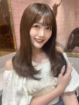 ルームバイシー 新宿(Loom. by Sea) *レイヤーカット×ショコラアッシュ【新宿/韓国ヘア/小顔ヘア】