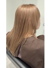 ガーベラ(gerbera) 暖色ベージュ