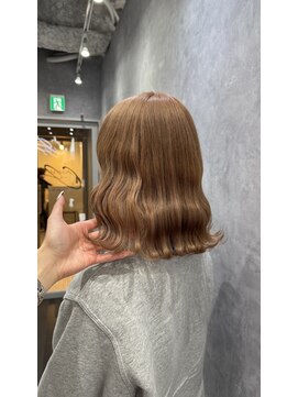 シーエスメイドバイシャチュー 栄店(CS made by SHACHU) ベージュカラー