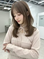 ユーフォリア 渋谷グランデ(Euphoria SHIBUYA GRANDE)&nbsp;レイヤーカット　顔まわりレイヤー　ベージュカラー