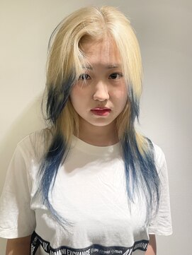 ビファインクーアヴェダ(Be fine coo AVEDA) ブロンド×ブルー デザインカラー 裾カラー/