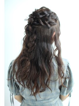 ヘアーライフデザインスアー(hair life design Suah) ☆ハーフアップ編みおろし☆