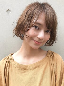 ミィ 表参道(mee.) 【mee.】ミニボブ ショート ウォームベージュ