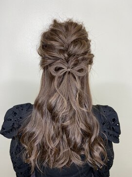 ヘアリゾートエーアイ 高田馬場店(hair resort Ai) リボンつきハーフアップ