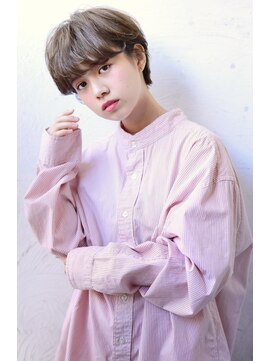 テイラー(Taylor) ［Taylor］☆大宮　大人ショート×オリーブグレージュ