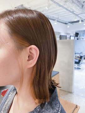 シー.(SHE.) inner color×gold beige