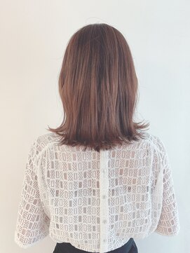 リコバイリリー 日吉(Lico by Lily) 32ミリのアイロンで仕上げるくびれミディ「LICO日吉」