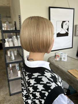 アミーリットルアットタクマ(amie:L at takuma) ブロンドミニボブ