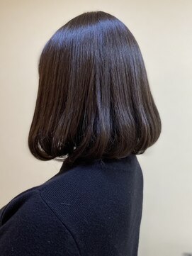コージ(koji) 《直方/ルミシャスカラー》ボブヘアー