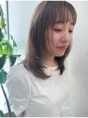 ハイトーンベージュ/レイヤーカット/顔まわりレイヤー