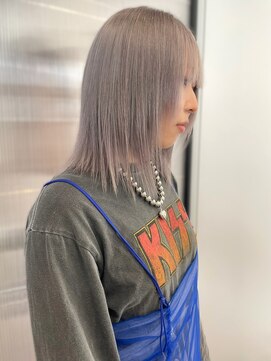 シティ(sity.) ホワイトシルバーカラー　ケアブリーチカラー　レイヤーカット