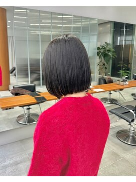 ガリカ 大名(Gallica) 暗髪でも重たくならない透明感グレージュカラー/前下がりボブ