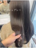 アッシュグレー/透明感暗めカラー/レイヤーカット/くびれヘア