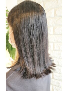 松本平太郎美容室 国立店 外ハネセミディ×イヤリングカラー