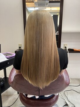 ミーテ(mi:te) ミルクティーブロンド