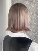 サンクマーケット 渋谷(cinq MARKET)&nbsp;渋谷ブリーチカラータッセルボブ顔周りレイヤー切りっぱなしボブ