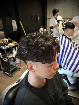 キングスマン トウキョウ(KINGSMAN TOKYO) フェザーパーマ