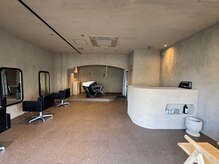 シンヤヘアーズ アルザ通り店(SHINYA HAIRS)