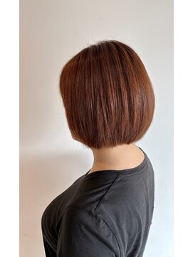 ペスカケイクリエイティブ(PESCA K-CREATIVE) ピンクベージュのツヤボブ