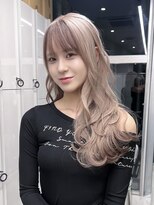 ソル バロール 表参道(SOL .valor)&nbsp;ホワイトミルクティー×レイヤーカット×デザインカラー