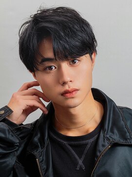 Men’s hair MUNi 恵比寿［メンズ/MENS/メンズカット/メンズパーマ] センターパート×ニュアンスパーマ