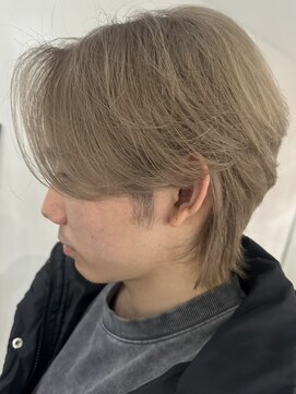 イリ 梅田(ili) センターパート/ココアブラウン/フェザーパーマ