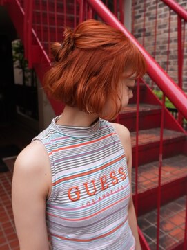 アデ オモテサンドウ(ade omotesando) ハイトーンカラーと人気のボブをハーフアップで遊びを