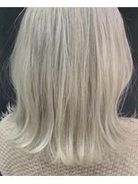 ナインティーファイブヘアー(95 HAIR NINETY FIVE HAIR)&nbsp;ハイトーンの外はねボブ