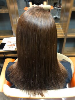 ヘアーデザイン サヴロ(HAIR DESIGN SAVRO)の写真/《海老名駅》SAVROは縮毛矯正もオススメ!!季節ごとのクセ・うねり等でお悩みの方◎お気軽にご相談下さい☆