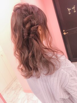 アマンドール(Aman D'or) 『簡単可愛い』ピンクラベンダーベージュ&カチューシャアレンジ