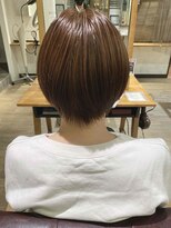 ヴァンクシー バイ ルナ(VANKCY by Luna)&nbsp;ショート 大人ボブ 簡単 耳かけ ベージュ 前髪 ツヤ 時短 登戸